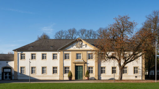 Marstall des Schlosses Neuhaus, nördliches Flügelgebäude